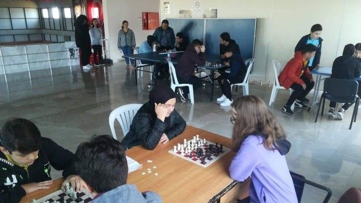 乒乓球和国际象棋锦标赛在埃内西尔举行 - Yeşilgiresun Newspaper